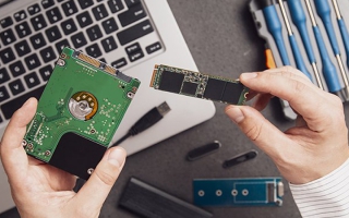 Linh kiện không có nhiều mà tiền tiêu có hạn, muốn máy tính nhanh hơn thì hãy ưu tiên nâng cấp SSD