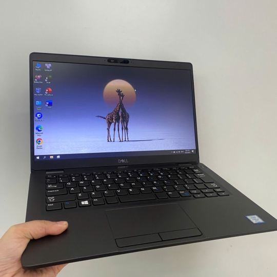Laptop Dell Latitude 5300